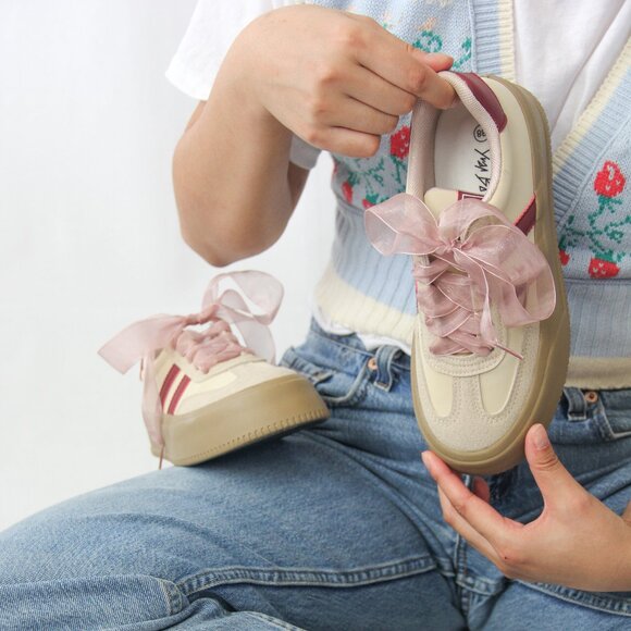 Essen Beige and Burgundy, Platform Germany Army Sneakers, Stylish & Comfortable - Picture 1 of 6